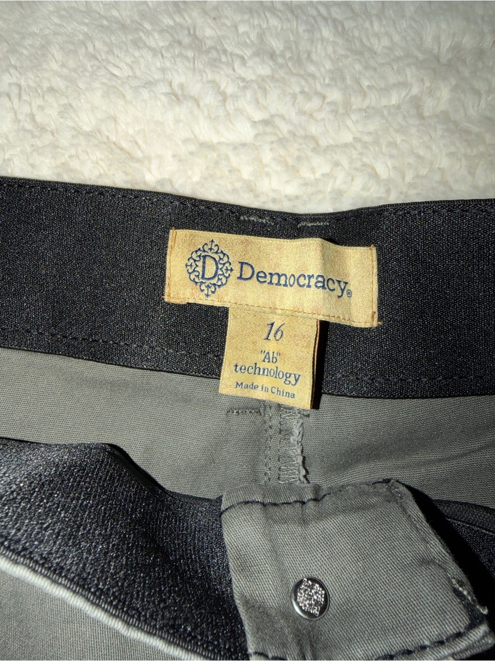 Democracy Olive Green Women's Bermuda Shorts - Picture 3 of 7